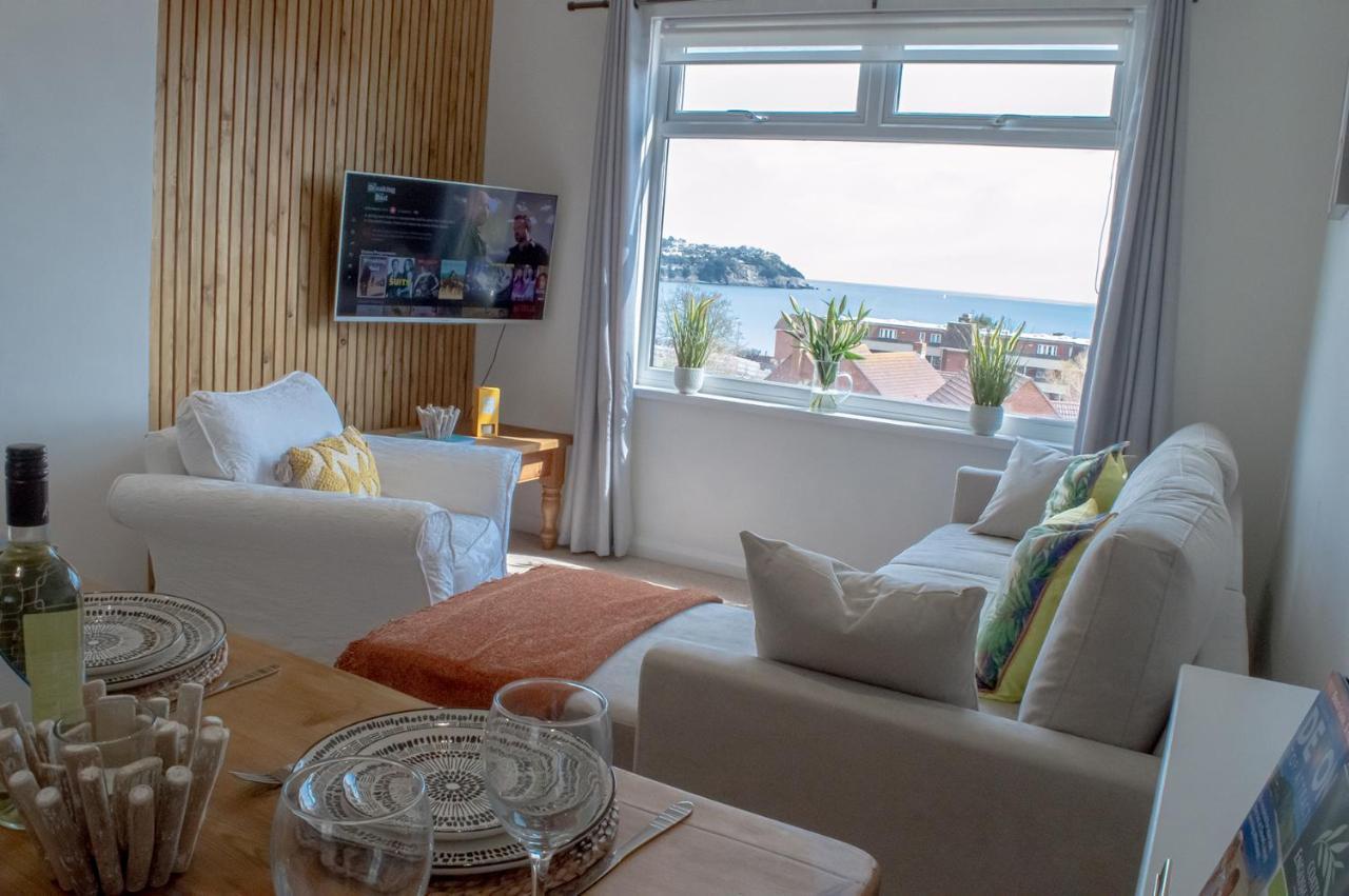 شقة توركواي  في Bed& Boujee With Sea Views المظهر الخارجي الصورة