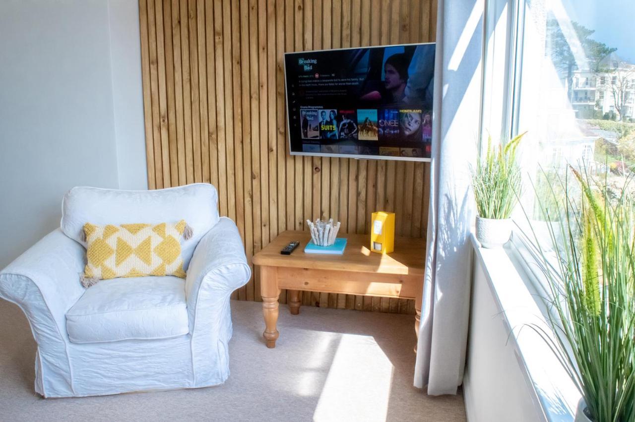 شقة توركواي  في Bed& Boujee With Sea Views المظهر الخارجي الصورة